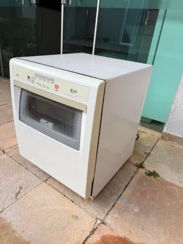 Lava louças 8 serviços Brastemp