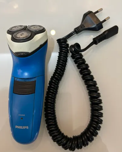 Barbeador Philips a bateria recarrega el