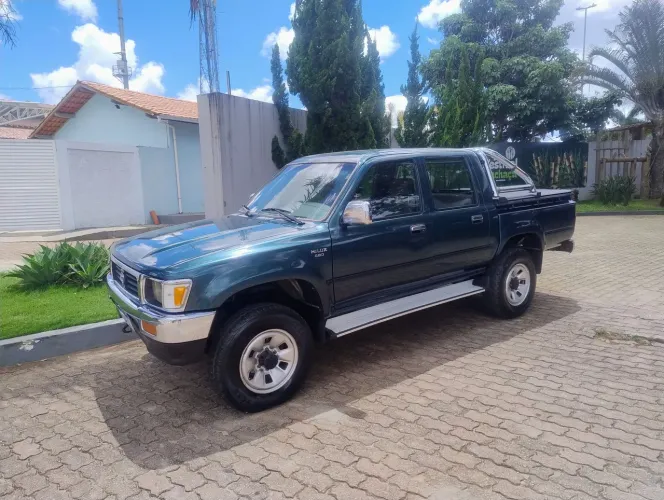 Toyota Hilux CD SR5 4X4 2.8 Diesel 2001