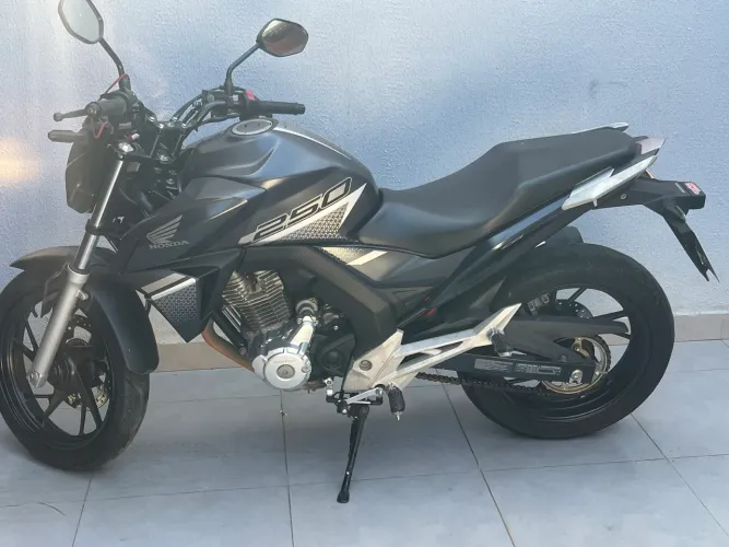 Honda CB twister 250