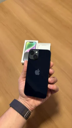 iPhone 14 128GB Midnight, Seminovo sem detalhes 83%, Garantia