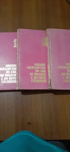 Três livros Grande enciclopédia do lar da mulher e da arte culinária