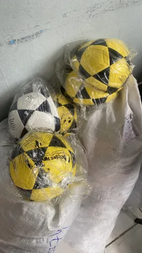 PROMOÇÃO- BOLAS DE FUTEVÔLEI 