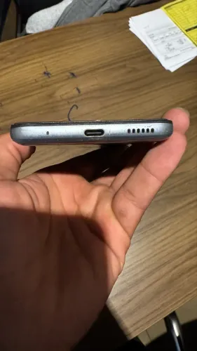 Vende-se celular