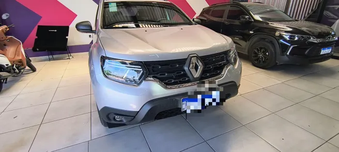 Duster intense 16V 1.6 - 2500 km Rodados