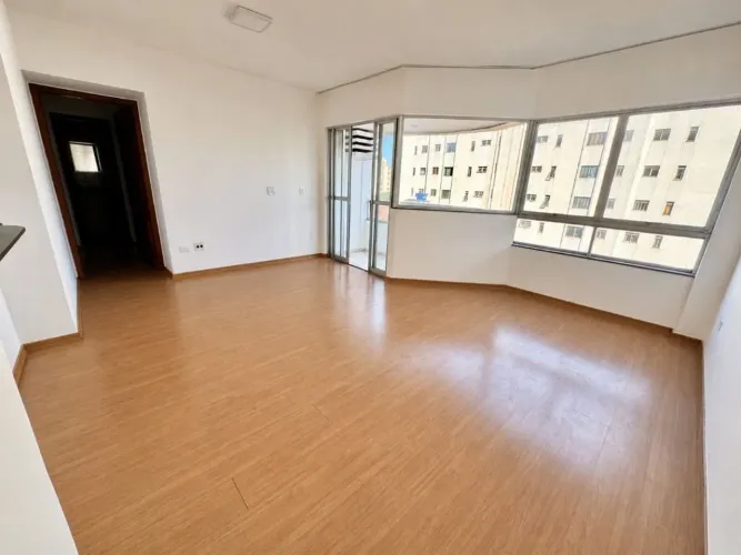 Apartamento com 3 dormitórios para alugar, 82 m² por R$ 2.800,00/mês - Vila Larsen 1 - Lon