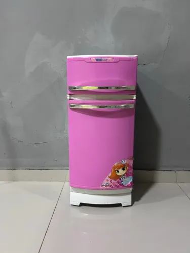 DOAÇÃO - Geladeira de brinquedo