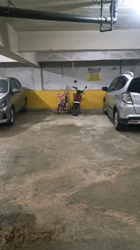 Alugo vaga de garagem
