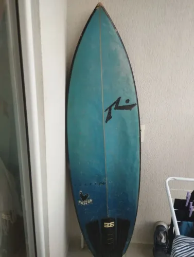 Prancha de surf tamanho 5.9