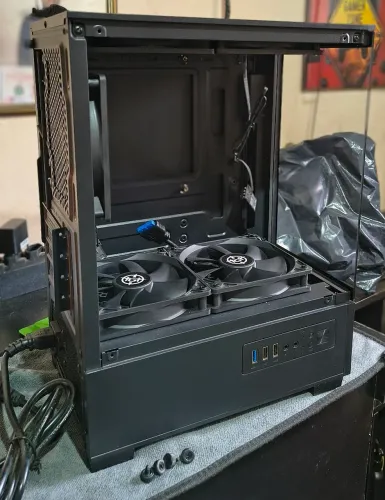 Gabinete tgt/5 fans tgt e fonte tgt de 600w