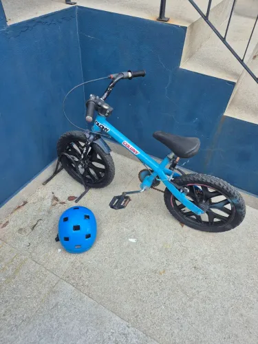 Bicicleta aro 16 + capacete infantil