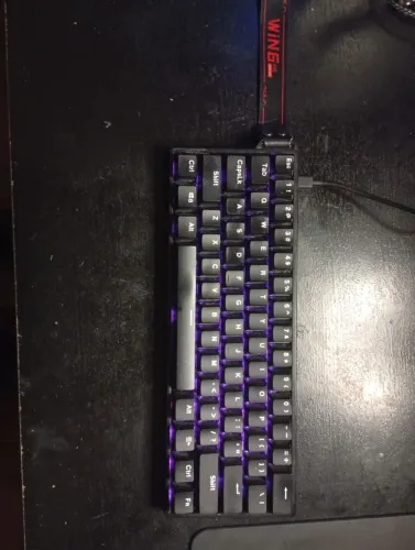 Teclado Magnético Aula Win 60 HE 8k - Bom estado