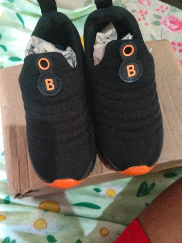 Vendo um tênis infantil