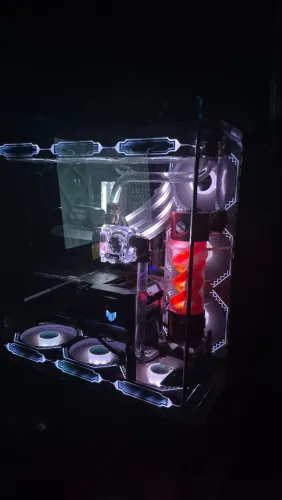 PC GAMER CUSTOM