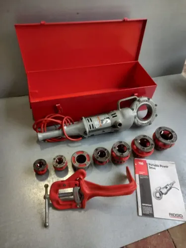 ROSQUEADEIRA KIT RIGID 700 COMPLETA. USADA EM PERFEITO ESTADO. VALOR R$16.000,00.
