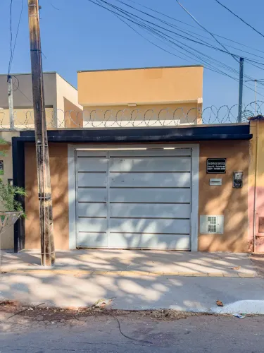 Casa nova 2 Quartos com ótima localização no jd. Balneário