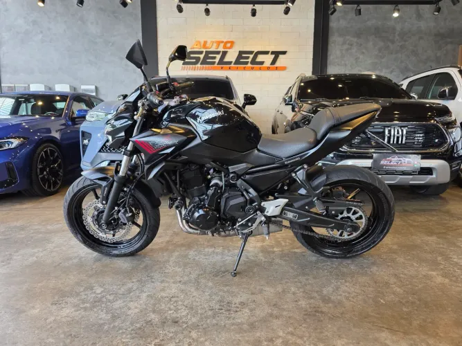 KAWAZAKI Z650 2021 - UNICO DONO