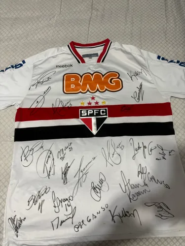 Camisa São Paulo FC 2011/2012 - autografada pelos jogadores do elenco de 2016