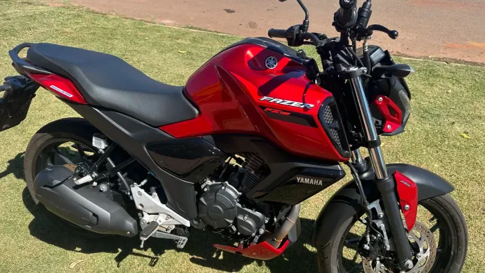 Moto Yamaha / FZ 15 / Fazer muito nova