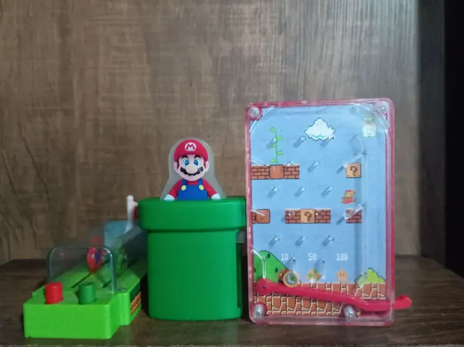 3 brinquedos Mario Bros McDonald's usados na condição das fotos