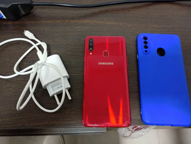 Vendo celular a20 vermelho 250.00