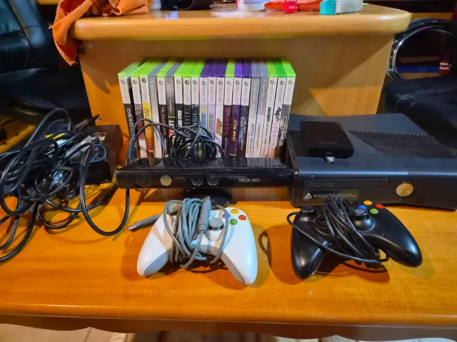 Xbox 360 + 20 Jogos + Acessórios