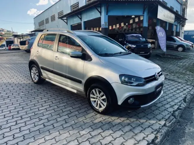 Volkswagen Crossfox 1.6 MI Total Flex 8V 5P 2013