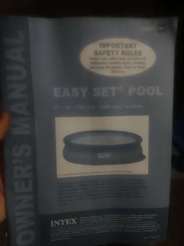 Piscina 2000 litros ( ver o anúncio)