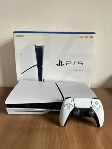 Ps5 slim 1 terá