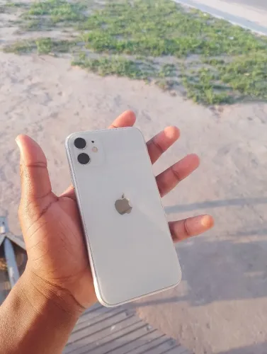 iPhone 11 - 128GB