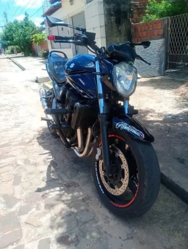 Vendo ou troco bandit 650