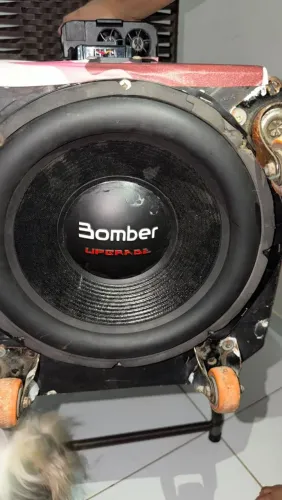 Subwoofer 12 Pol Bomber 500w Rms Upgrade Evo 4 Ohms Simples Cor Preto