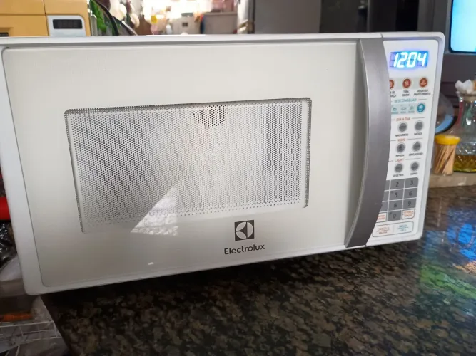 Microondas Eletrolux 21 litros