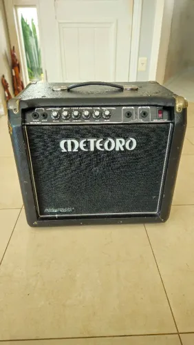 Amplificador cubo baixo Meteoro Bassman Space 50w