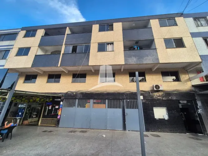 APARTAMENTO DE 02 QTS, DE FRENTE