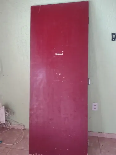 Porta madeira 80cm usada 