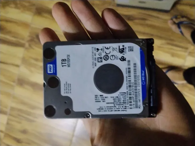 HD de notebook 1TB semi novo (olhe a descrição)