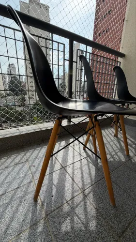 5 Cadeiras Eames Easy Wood Tok&Stok pretas