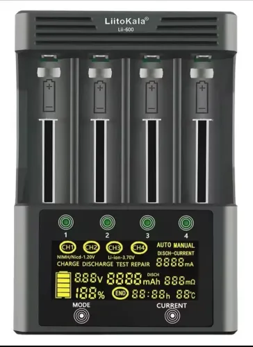 Liitokala Lii-600 Carregador/Testador/Reparador de baterias e pilhas recarregáveis.