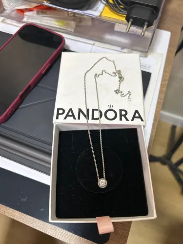 Colar Pandora em Prata - Com caixinha original da marca