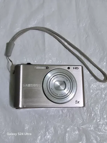 Câmera e filmadora samsung ST77
