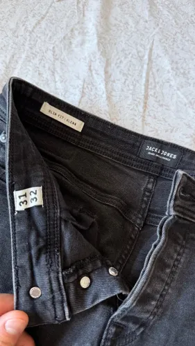 calça JACK & JONES - Jeans Intelligence original, modelo Slim Fit, tamanho 31-32.