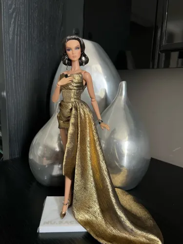 Boneca Integrity Toys