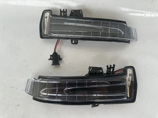 Par Pisca Retrovisor Mercedes Benz C180 C200 2011 2012 2013 2014