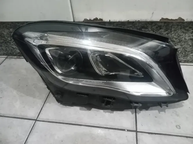 Farol Direito Mercedes Benz Gla 200 250 2018 2019 (Recuperado)