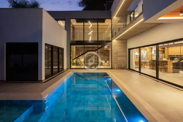 Casa Alto Padrão Com Suíte Master