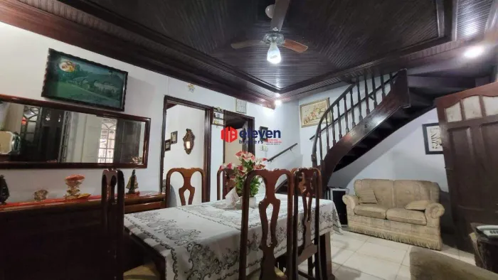 Casa Antiga em um terreno de 500 m² - Investimento para Múltiplas Residências. Macuco, San