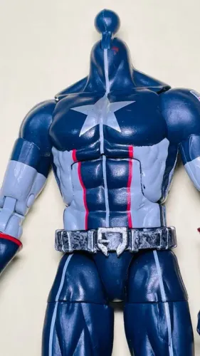 Marvel Legends - Corpo do Capitão América - boneco sem cabeça para custom - altura 16 cm