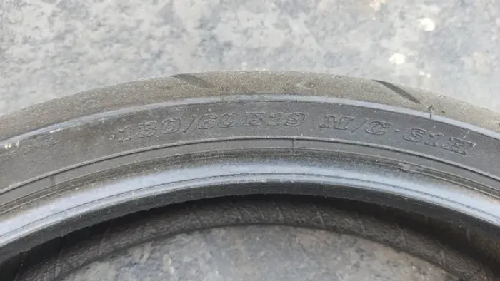 Pneu usado Dunlop D408 f 130/60-19