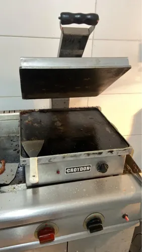 Chapa elétrica croydon 220v